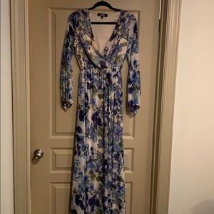 Blue floral print long sleeved maxi dress